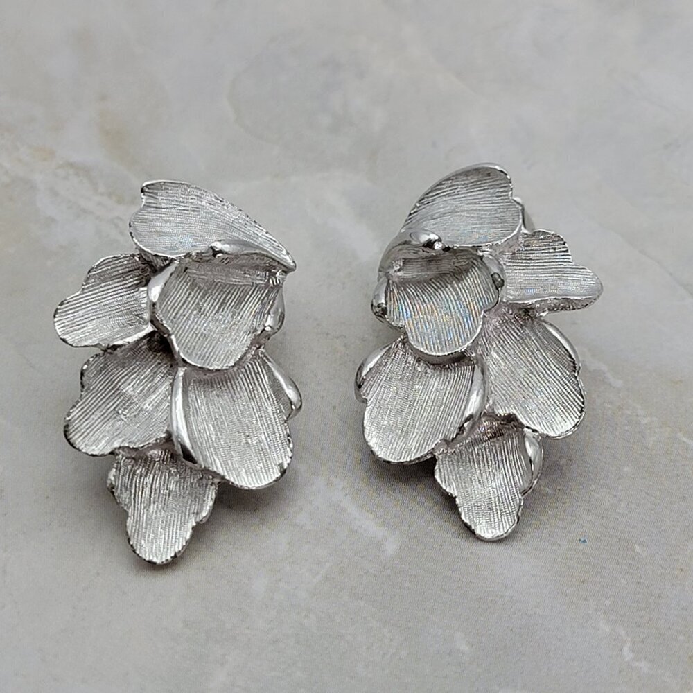 Vintage Judy Lee Textured Leaves Clip-On Earrings Silver-Tone 1.25 Inch